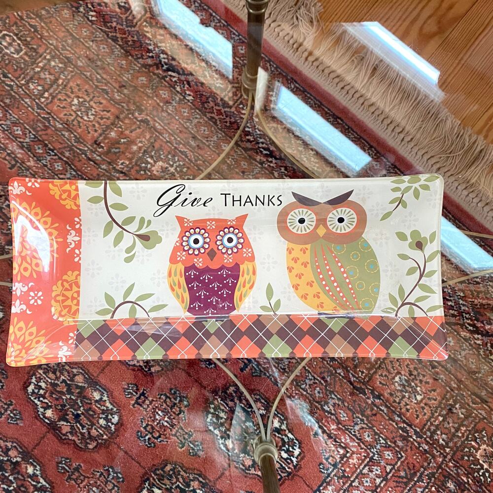 "Give Thanks" Fall-Themed Curved Glass Dish with‎ Cute Owls